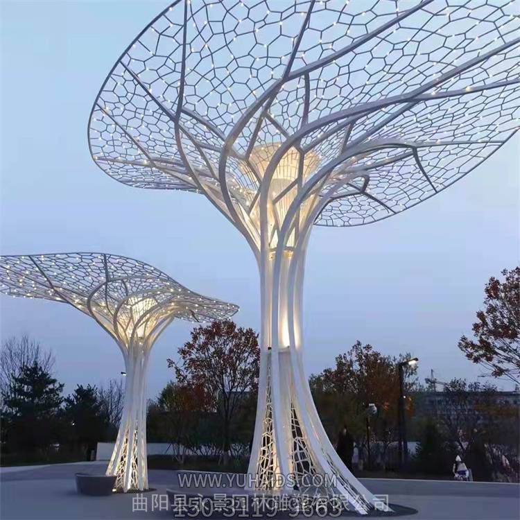 大型不锈钢镂空树发光景观广场园林摆件雕塑