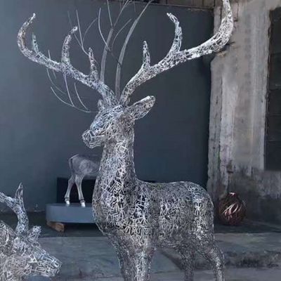 不锈钢镂空户外园林景观梅花鹿雕塑