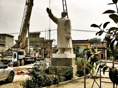 户外大理石石雕世界伟人挥手的毛泽东雕塑