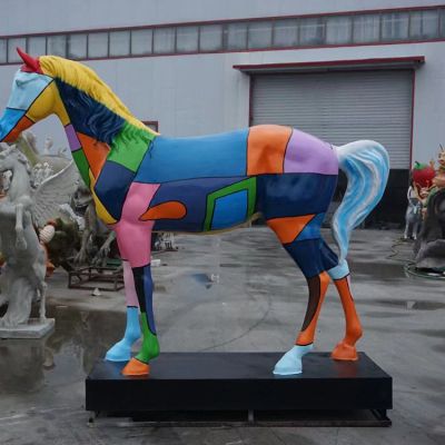 玻璃钢彩绘户外抽象动物马雕塑