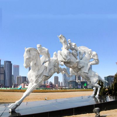 城市广场摆放骑马比赛人物运动主题玻璃钢雕塑