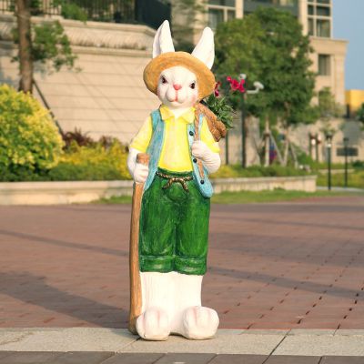 户外广场卡通树脂彩绘兔子雕塑