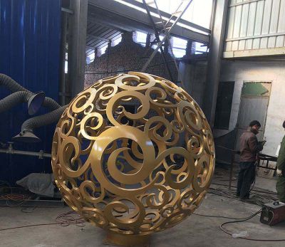 广场不锈钢鎏金镂空球雕塑