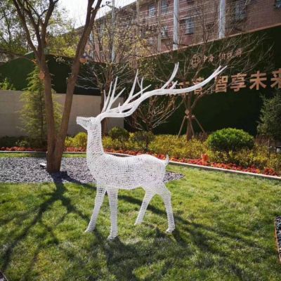 不锈钢镂空户外草坪景观美化鹿雕塑