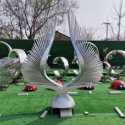 不锈钢翅膀创意景观雕塑