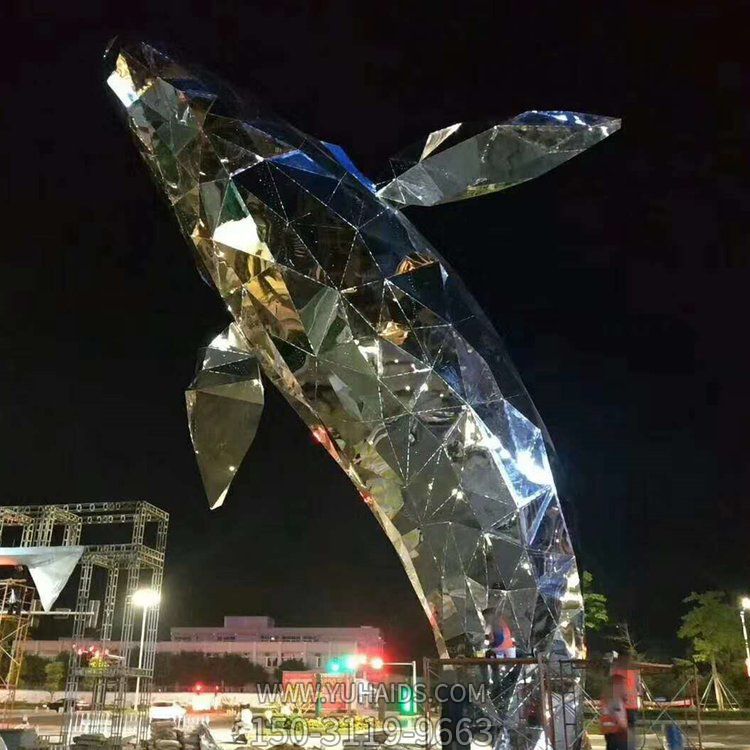 创意不锈钢几何鲸鱼雕塑城市广场摆放抽象景观雕塑