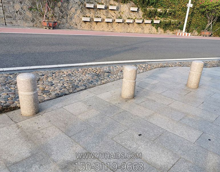 景区广场平台道路路障石柱雕塑