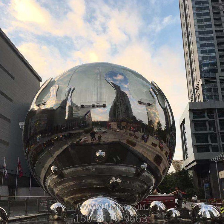 镜面户外不锈钢大型圆球雕塑