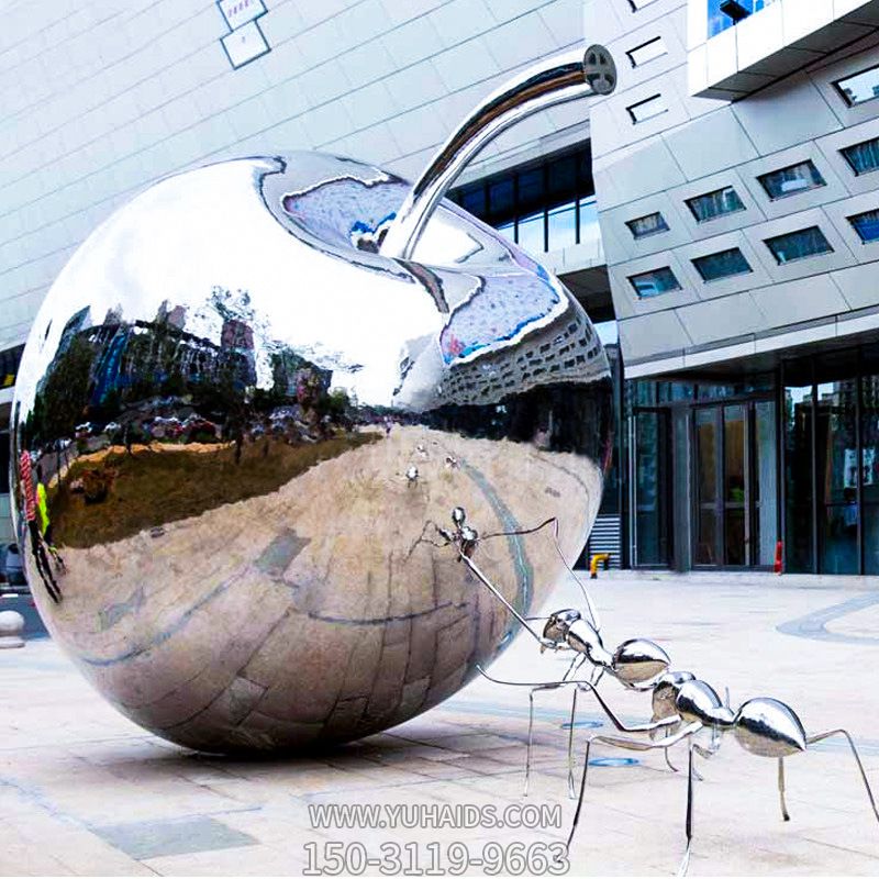 企业商场户外镜面蚂蚁推苹果不锈钢蚂蚁雕塑