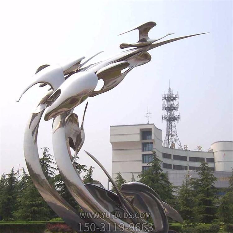 广场大型不锈钢镜面抽象景观雕塑
