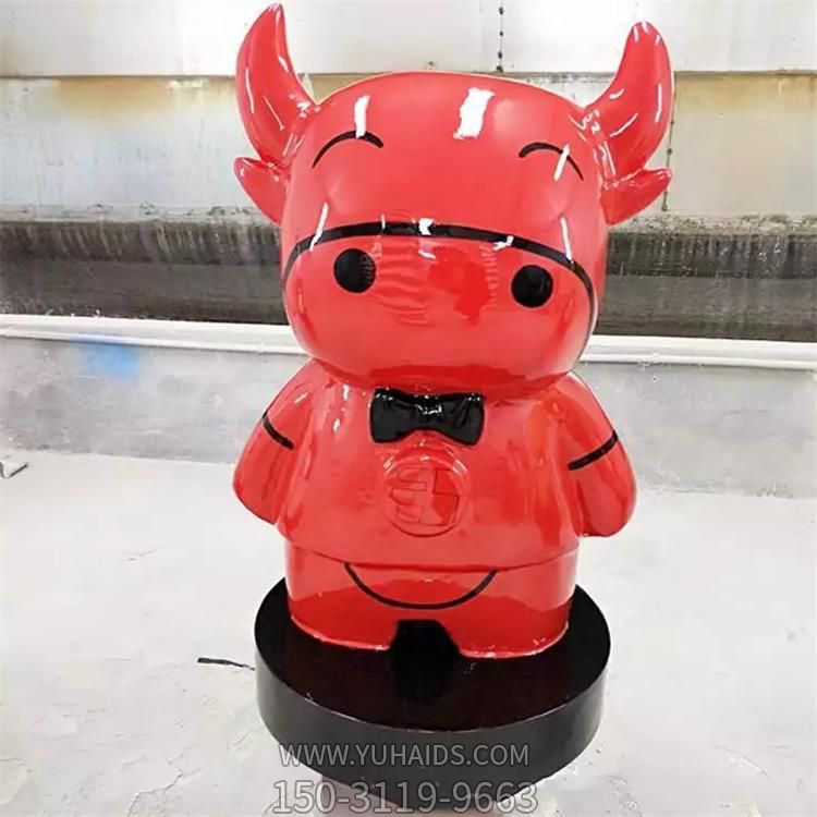 商场户外园林景观玻璃钢卡通小牛雕塑