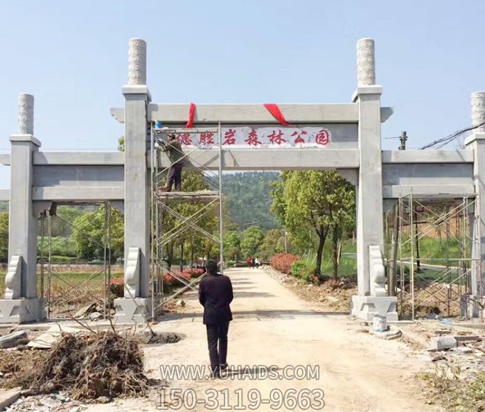 景区三门石柱简易大理石牌坊雕塑