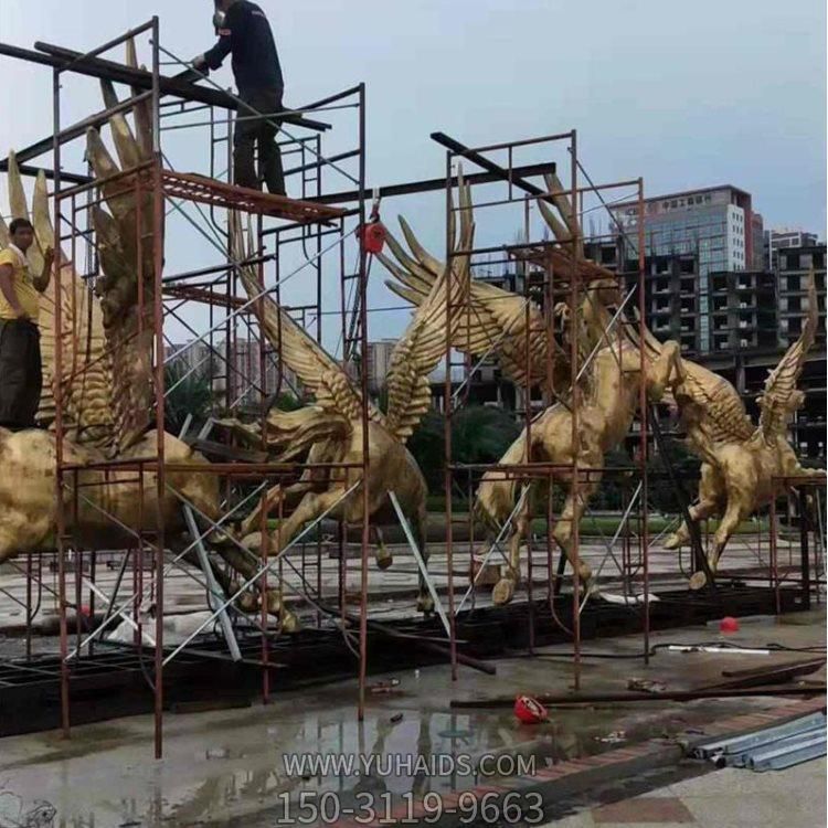 城市街道玻璃钢仿铜动物景观马雕塑