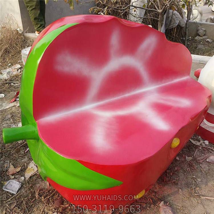游乐园装饰玻璃钢草莓休息座椅雕塑