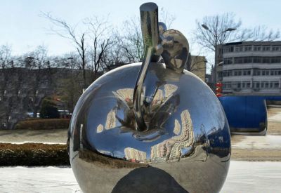 城市广场不锈钢抽象镜面苹果雕塑