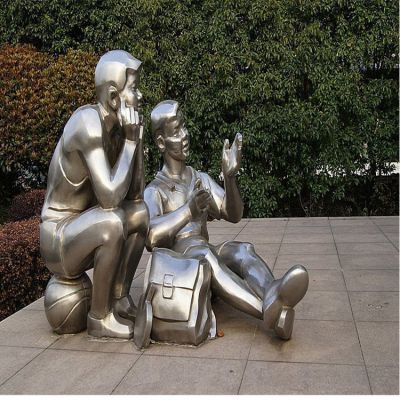 不锈钢人物雕塑，放学后的男同学