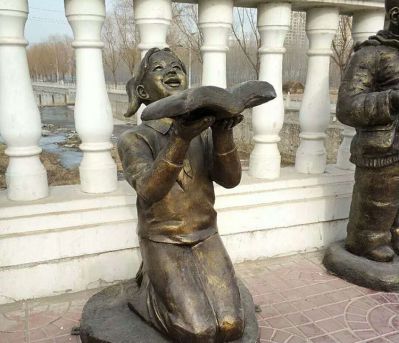 公园创意不锈钢仿铜跪着的女孩看书雕塑