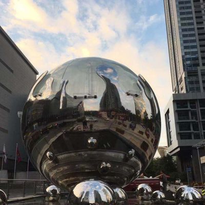 镜面户外不锈钢大型圆球雕塑