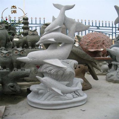 黄锈石雕刻海洋动物海豚景区广场景观雕塑摆件 