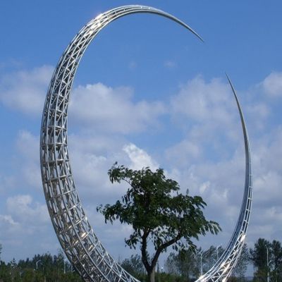 不锈钢网格月牙环形景观雕塑