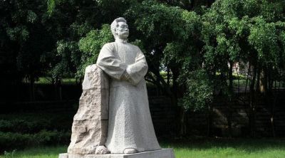 公园广场大理石石雕近代名人鲁迅雕塑