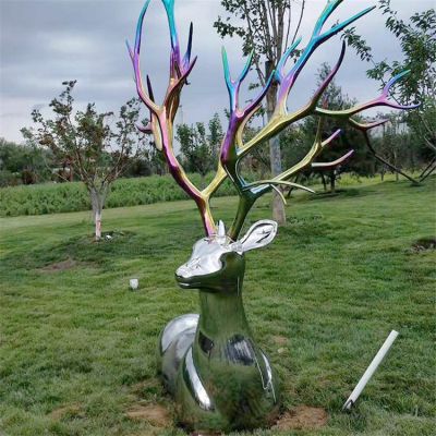 不锈钢镜面户外公园卧着的梅花鹿雕塑