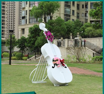 公园景区玻璃钢创意白色大提琴雕塑