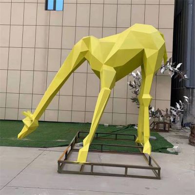 户外草坪不锈钢几何黄色长颈鹿雕塑