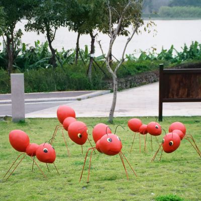 植物园酒店室外彩绘红色玻璃钢蚂蚁雕塑