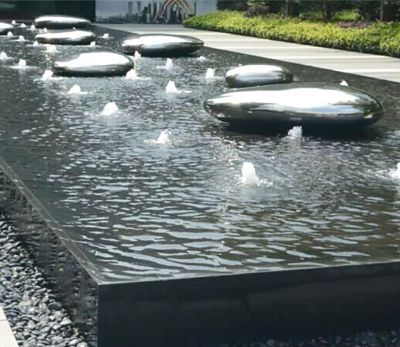 公园喷泉不锈钢多个鹅卵石雕塑