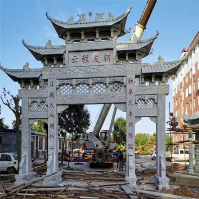 青石雕刻镂空三门五楼仿古建 小区入口摆件