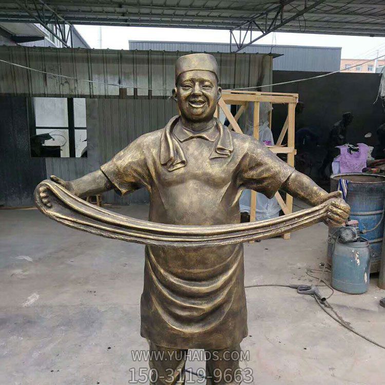 玻璃钢仿铜拉拉面的情景人物雕塑