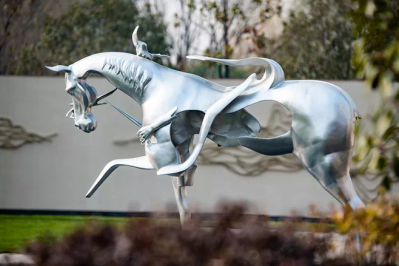 公园景区抽象不锈钢马雕塑
