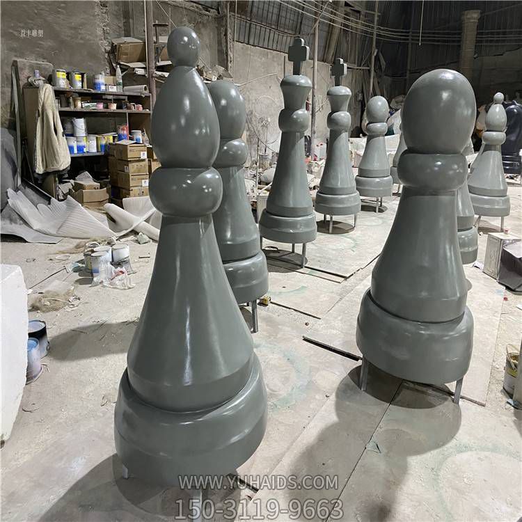 玻璃钢抽象西式跳棋雕塑