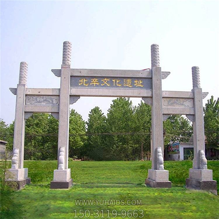 农村寺庙入口摆放花岗岩石牌坊 园林建筑雕塑