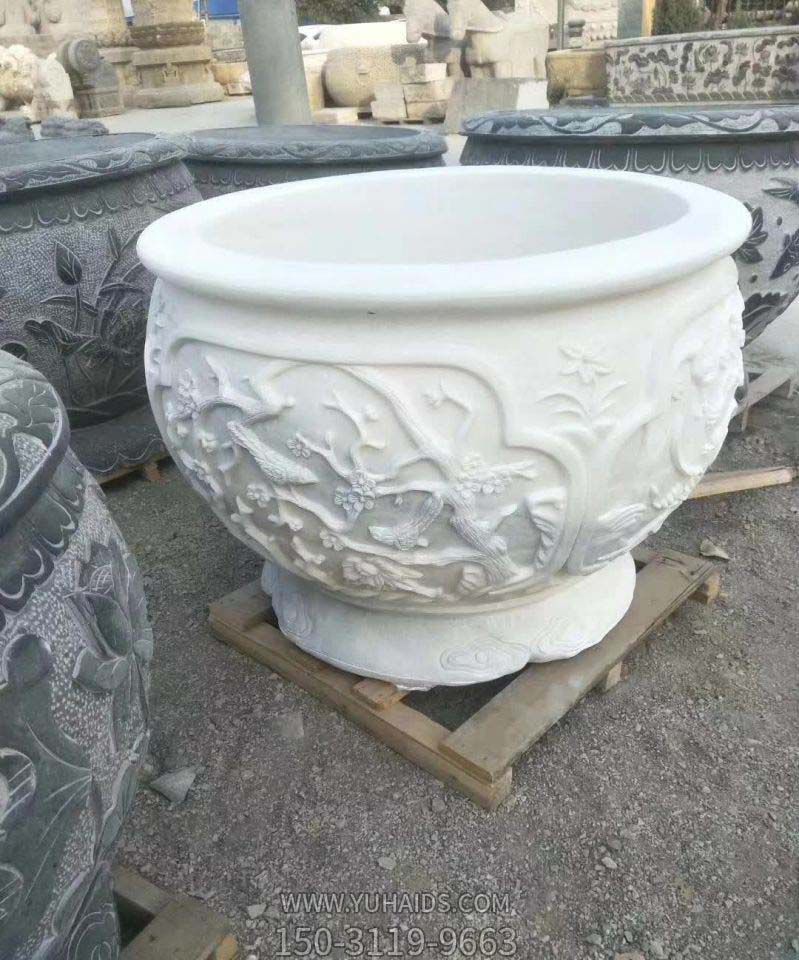 汉白玉圆形水缸浮雕荷花缸雕塑