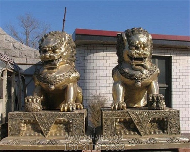 庭院门口大型镇宅辟邪狮子雕塑