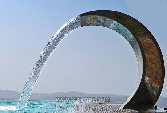 户外抽象不锈钢喷水的圆环雕塑