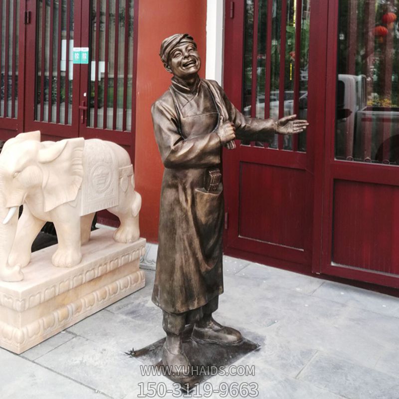 饭店门口仿铜小二迎宾玻璃钢雕塑