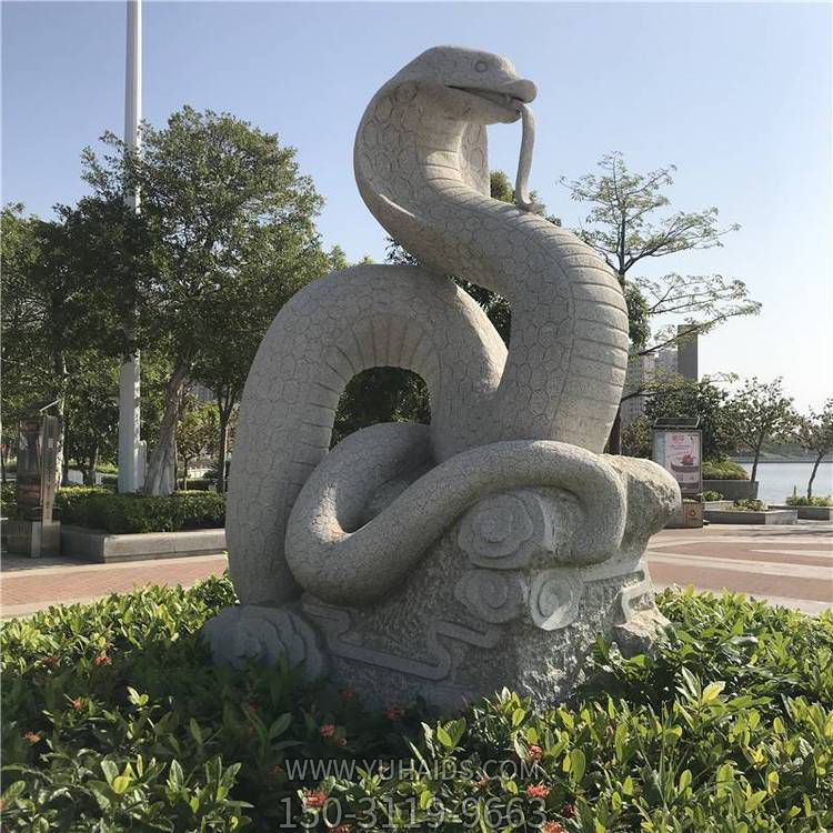 公园广场摆放大理石雕刻十二生肖蛇动物雕塑
