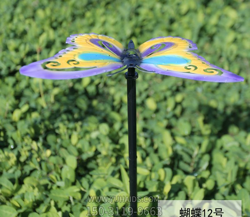 卡通玻璃钢农村蝴蝶雕塑