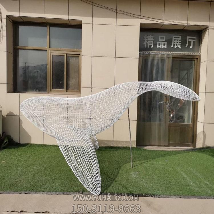 不锈钢金属网格创意鲸鱼雕塑