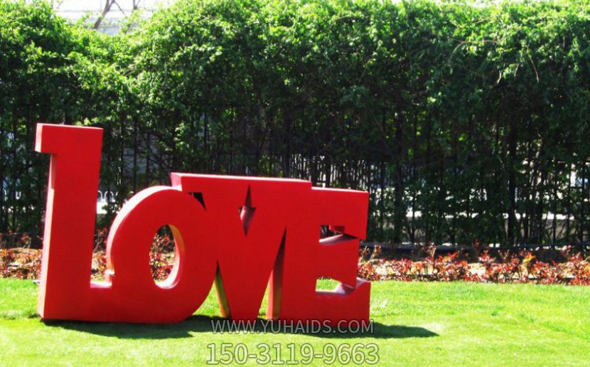 公园玻璃钢彩绘love示爱爱情雕塑