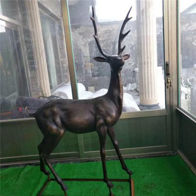 景区房地产草坪装饰铸铜鹿雕塑摆件