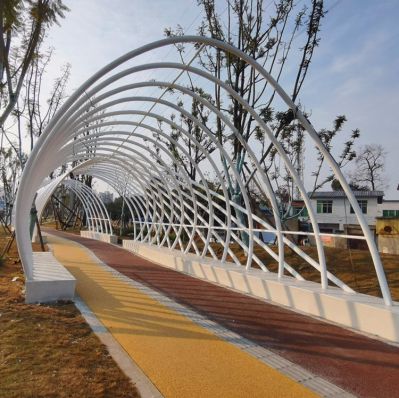 圆管钢结构长廊 异形金属 园林景观雕塑摆件