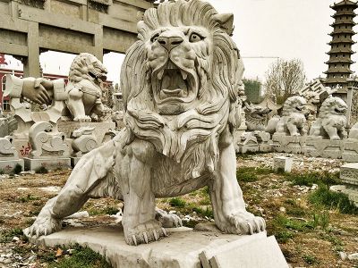 大理石石雕户外园林景观吼叫的狮子雕塑