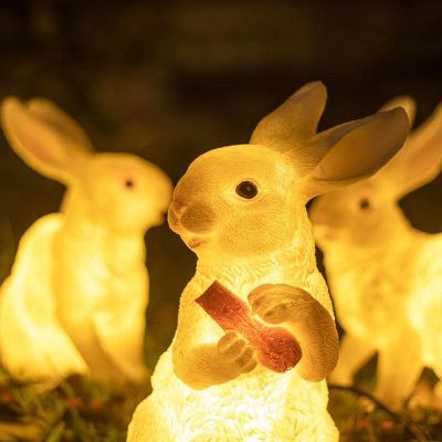 三只室内照明玻璃钢兔子雕塑
