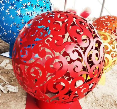 户外景区不锈钢个性红色镂空球雕塑