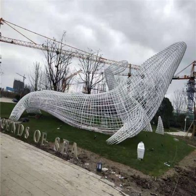 园林户外草地不锈钢铁艺网格鲸鱼雕塑摆件
