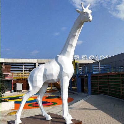 动物园景区玻璃钢抽象大型长颈鹿雕塑